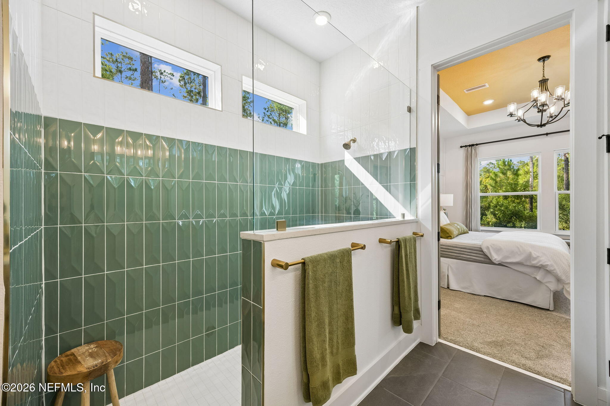 47 OAK BREEZE Drive