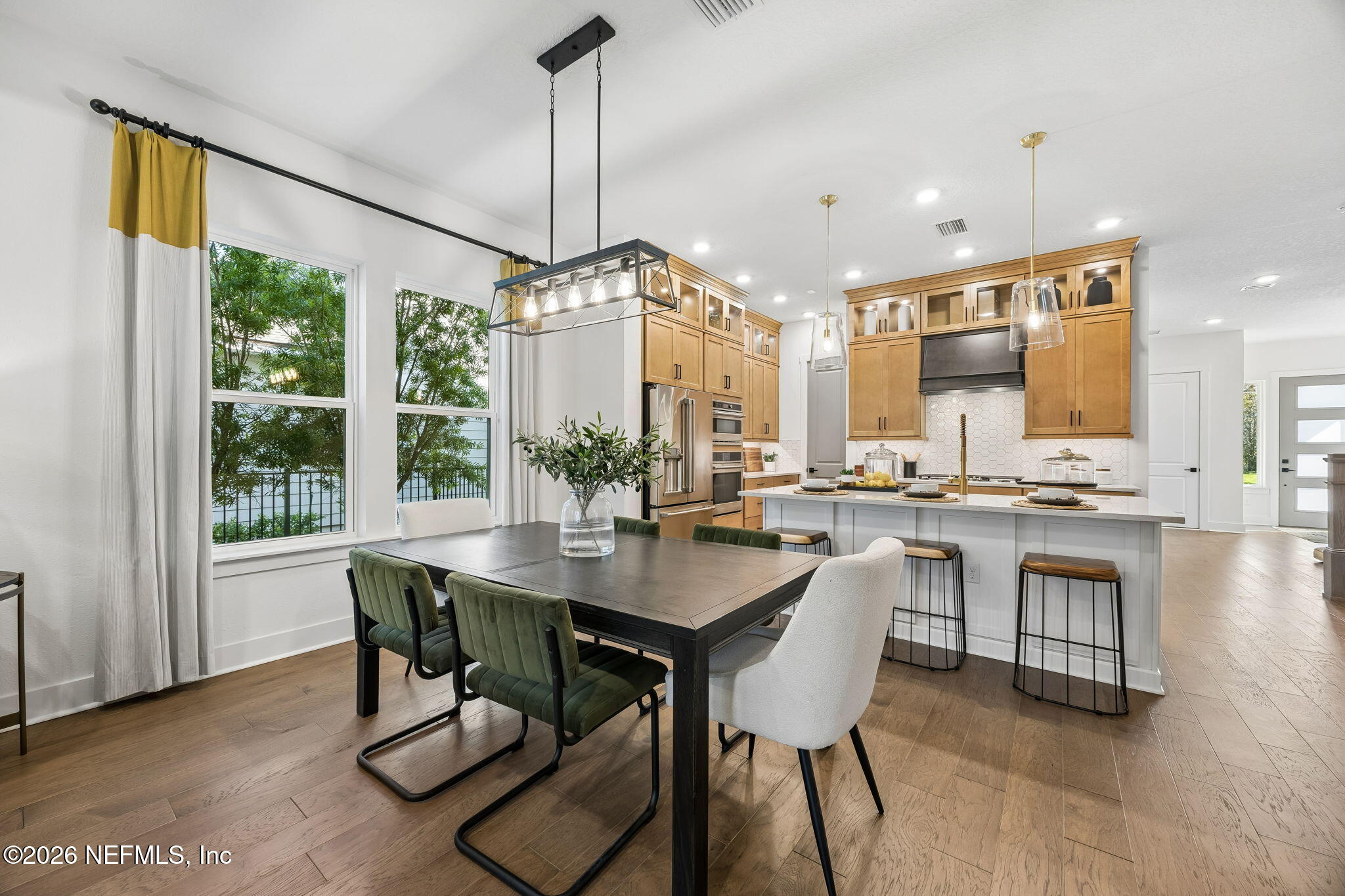 47 OAK BREEZE Drive
