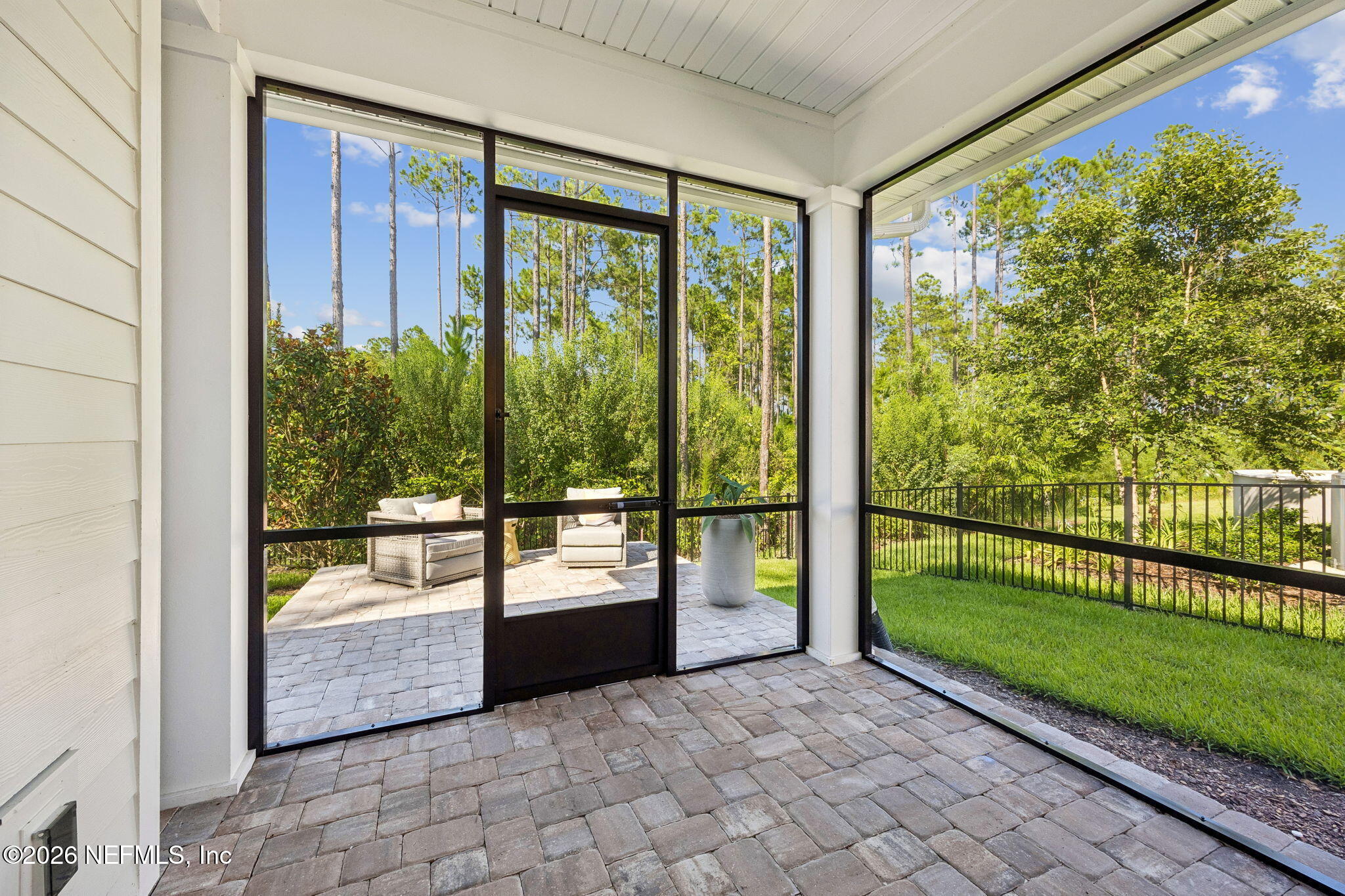 47 OAK BREEZE Drive