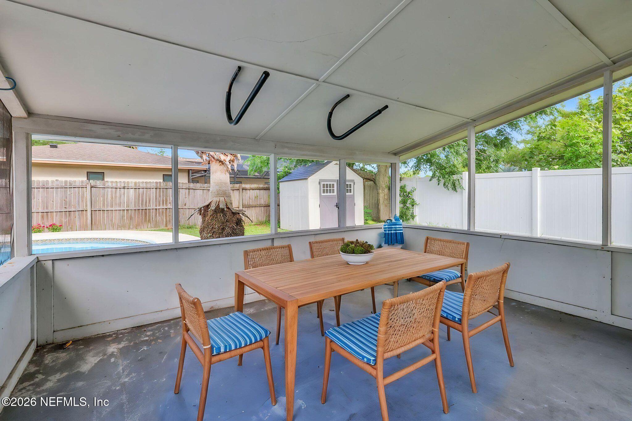 42 DOLPHIN Boulevard