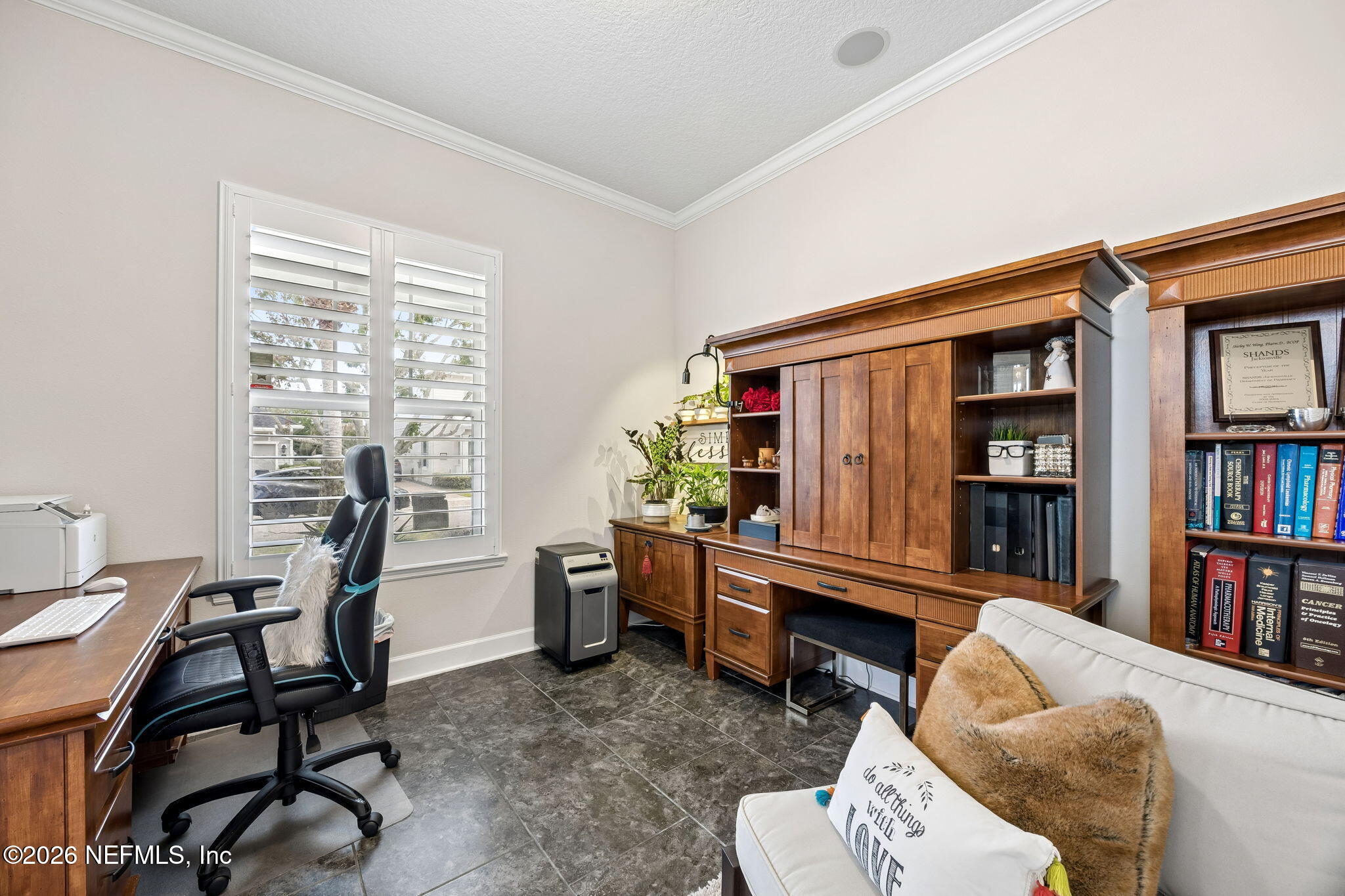 45 TAMARAC Avenue