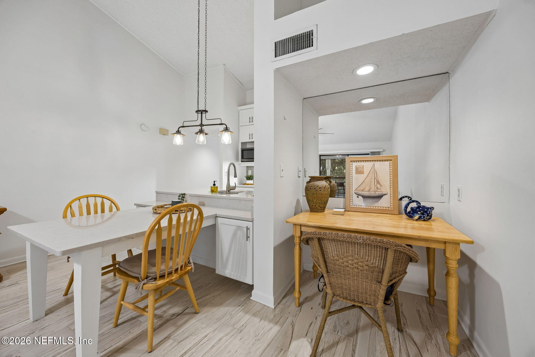 657 SUMMER Place
