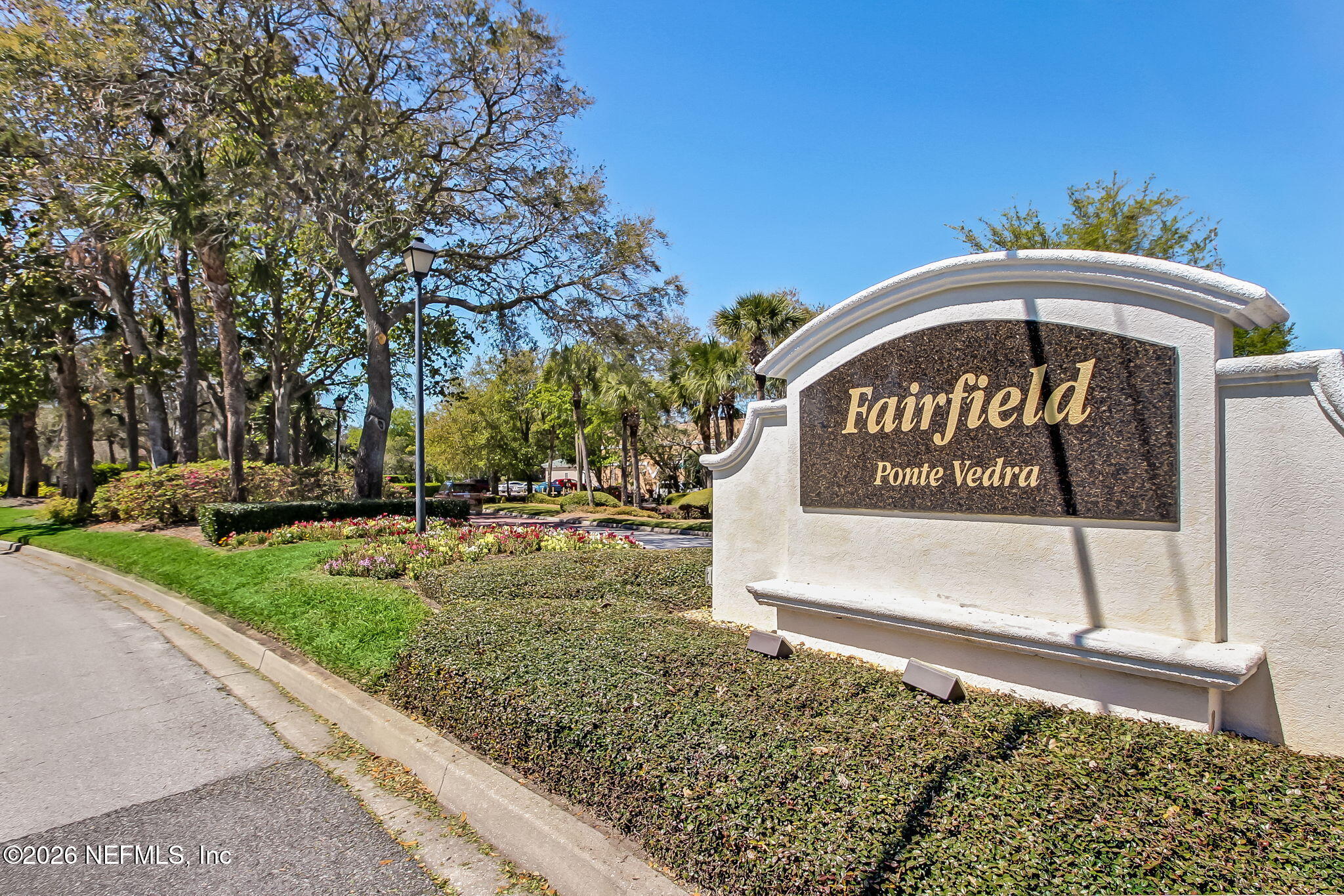 213 PINK IBIS Court