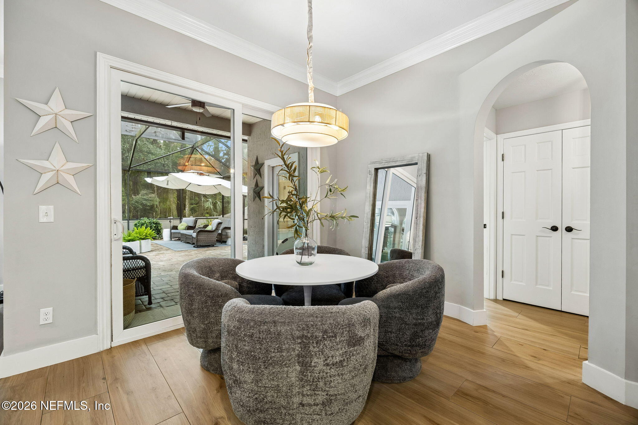 213 PINK IBIS Court