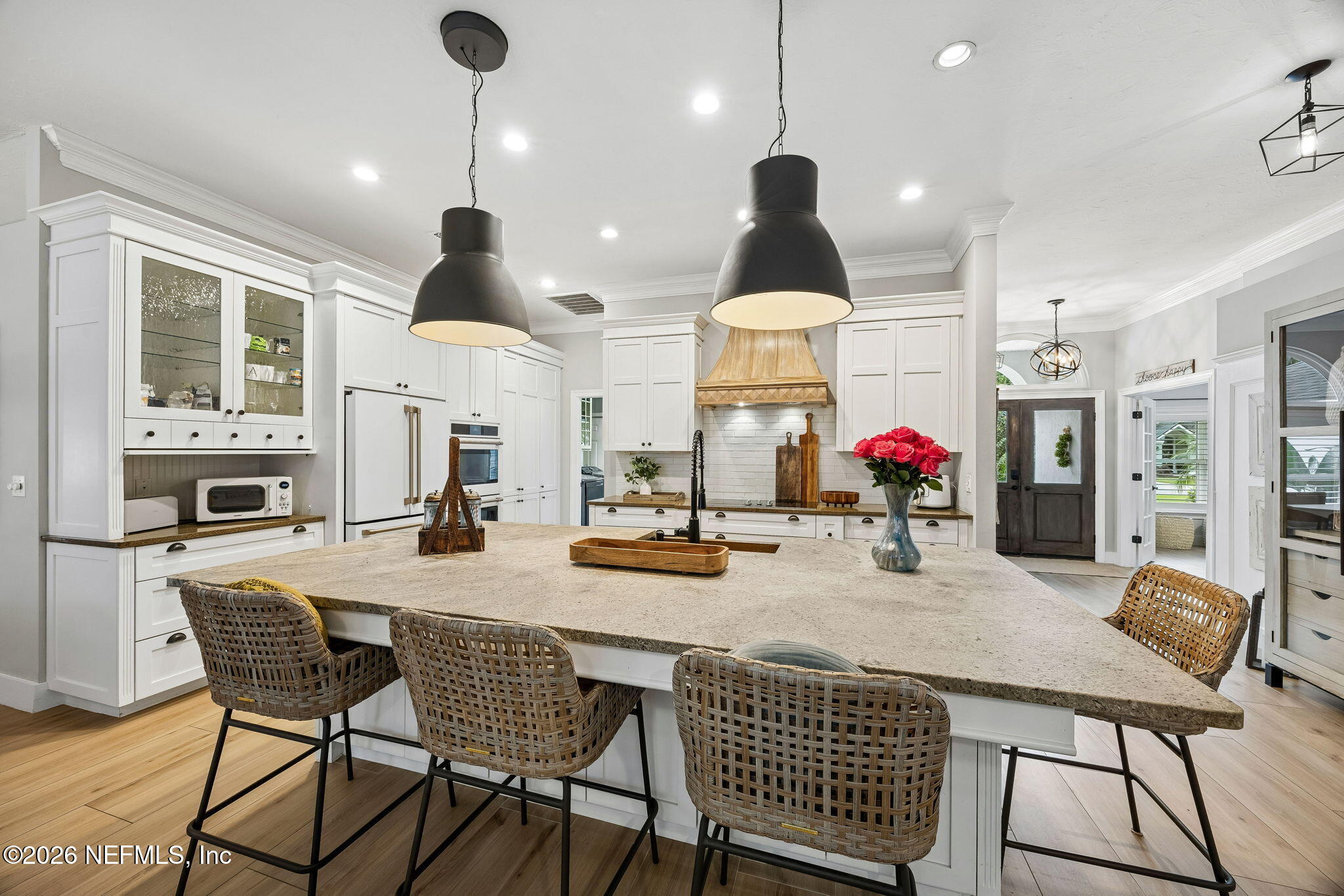213 PINK IBIS Court