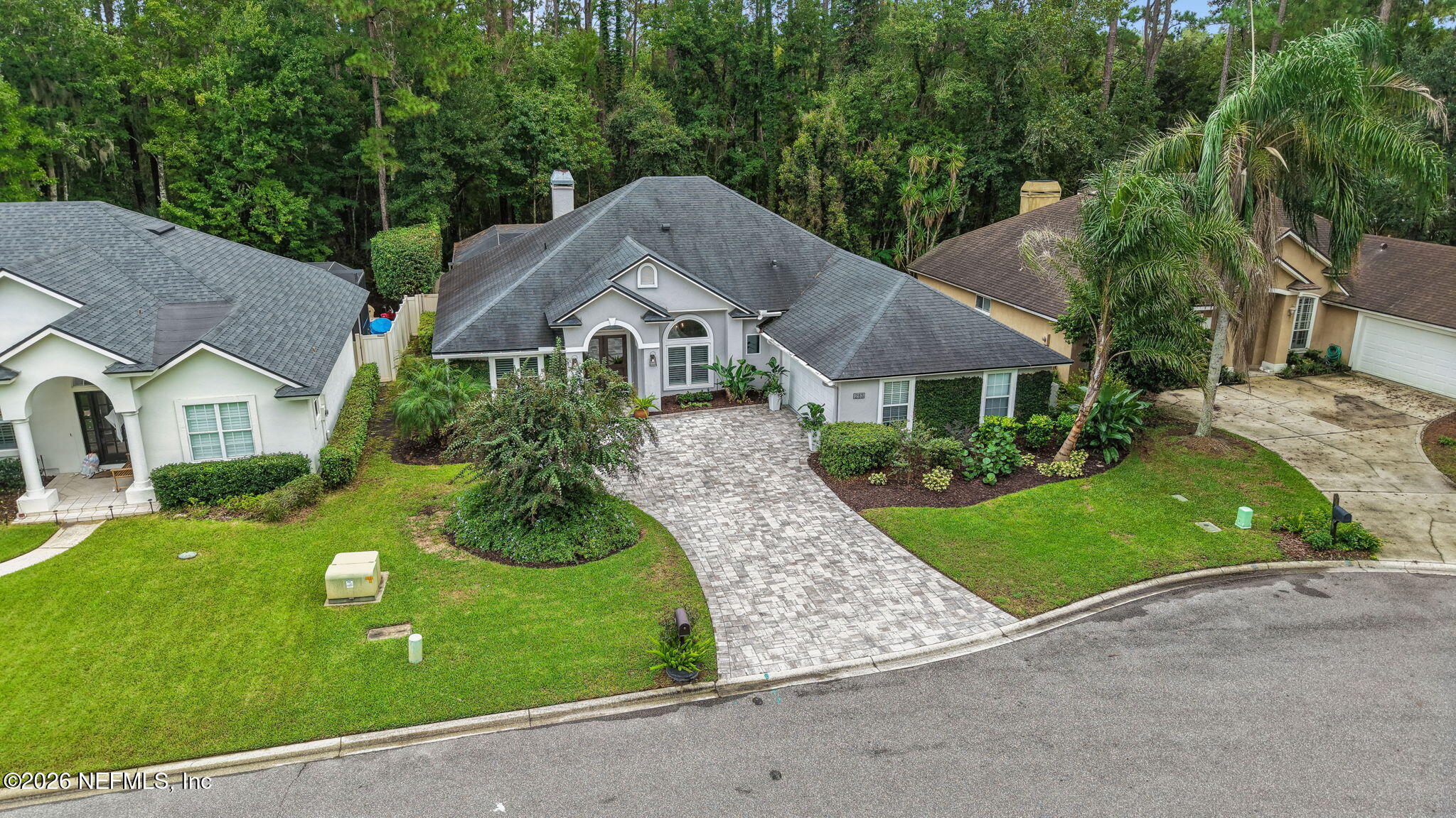 213 PINK IBIS Court