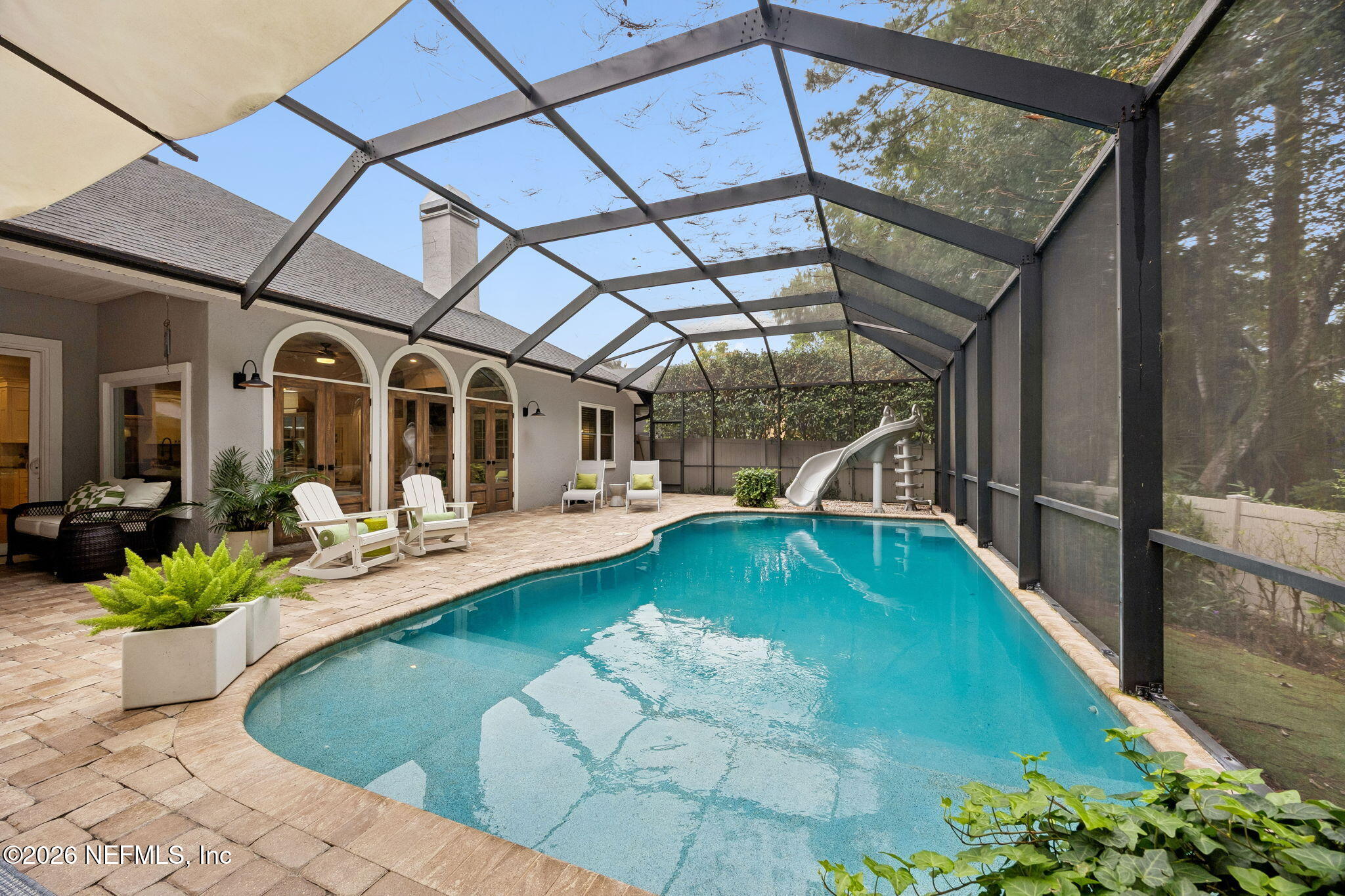 213 PINK IBIS Court