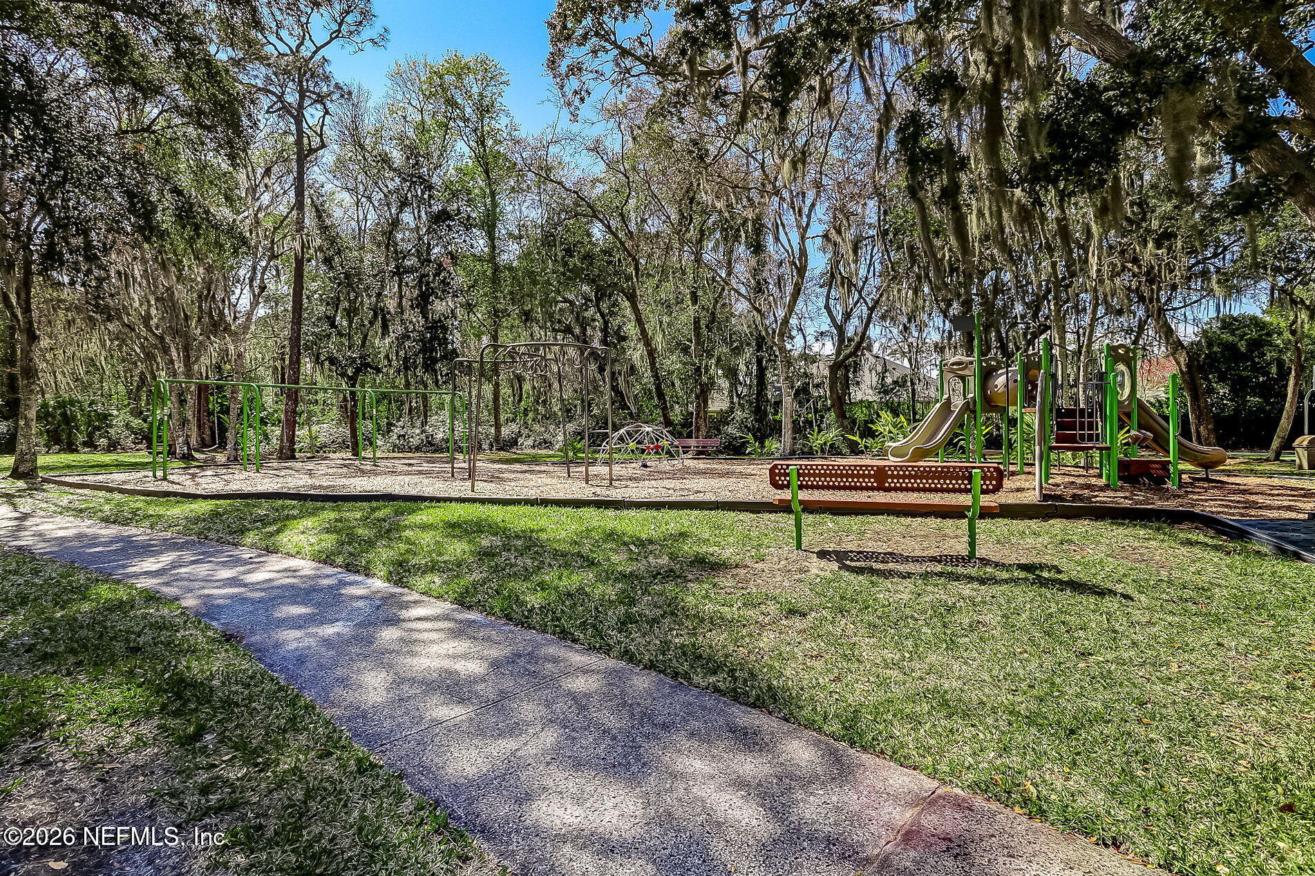 213 PINK IBIS Court
