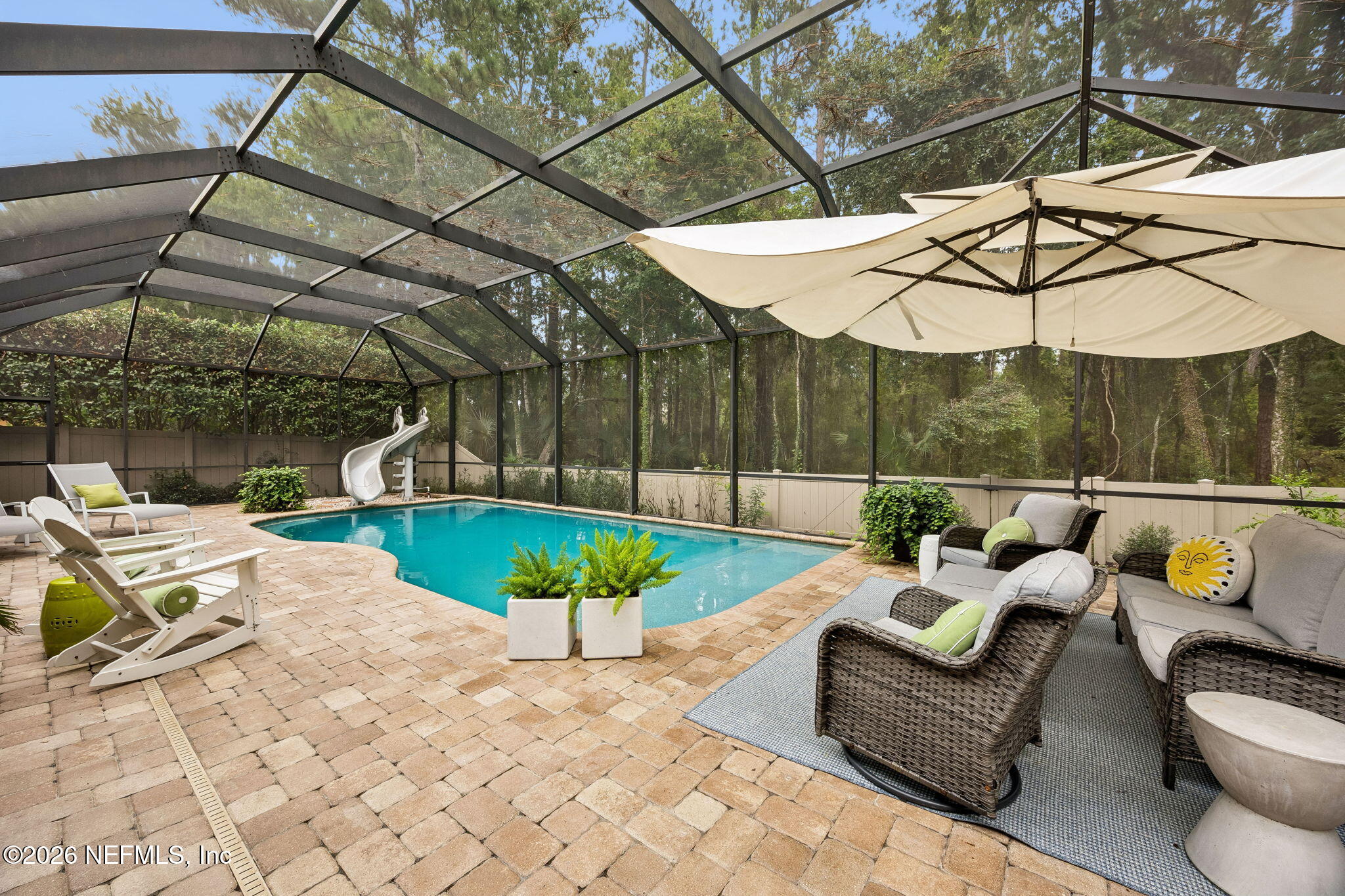 213 PINK IBIS Court