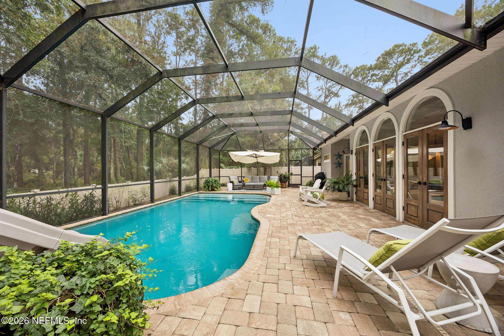 213 PINK IBIS Court