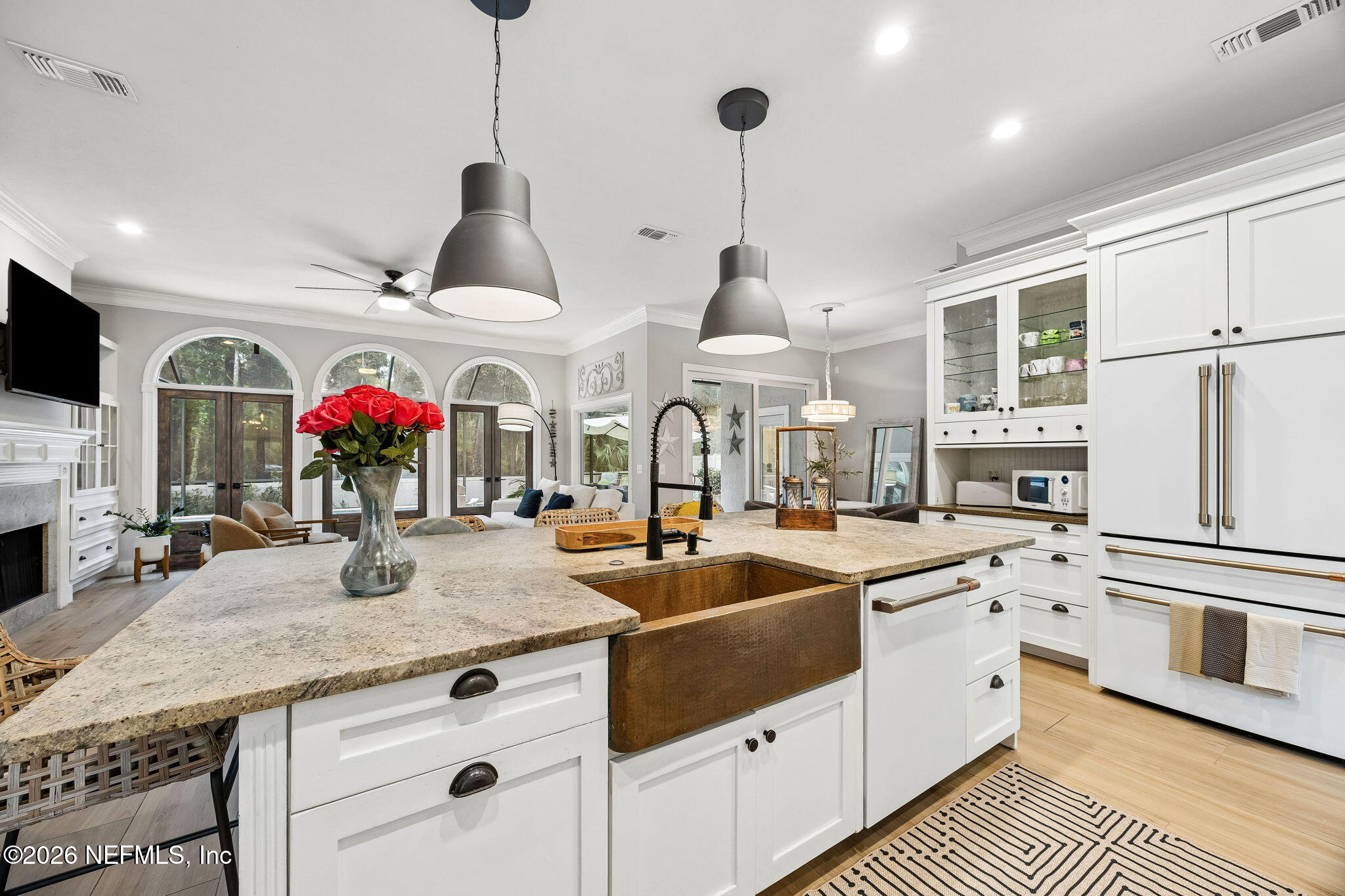 213 PINK IBIS Court