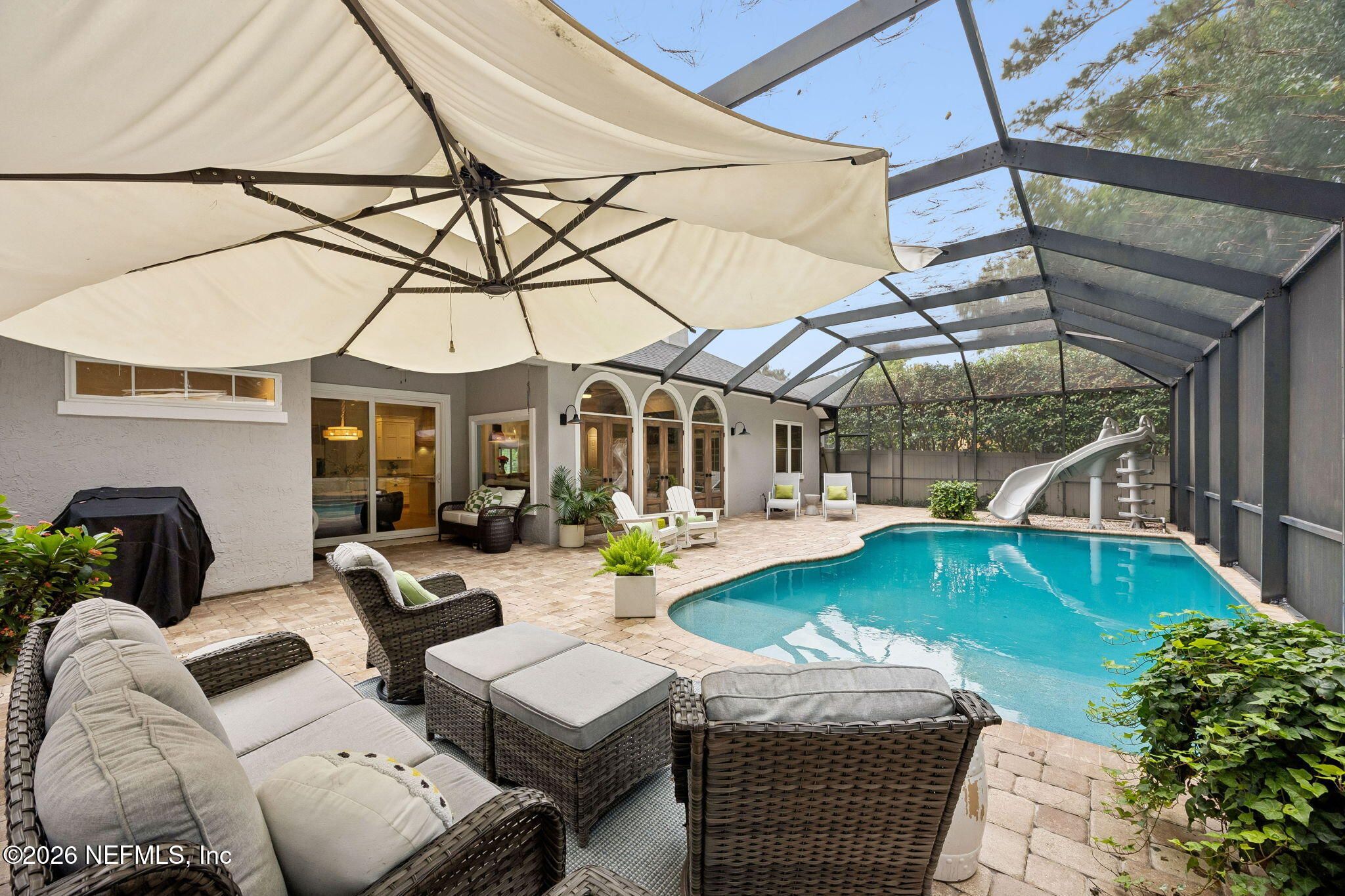 213 PINK IBIS Court