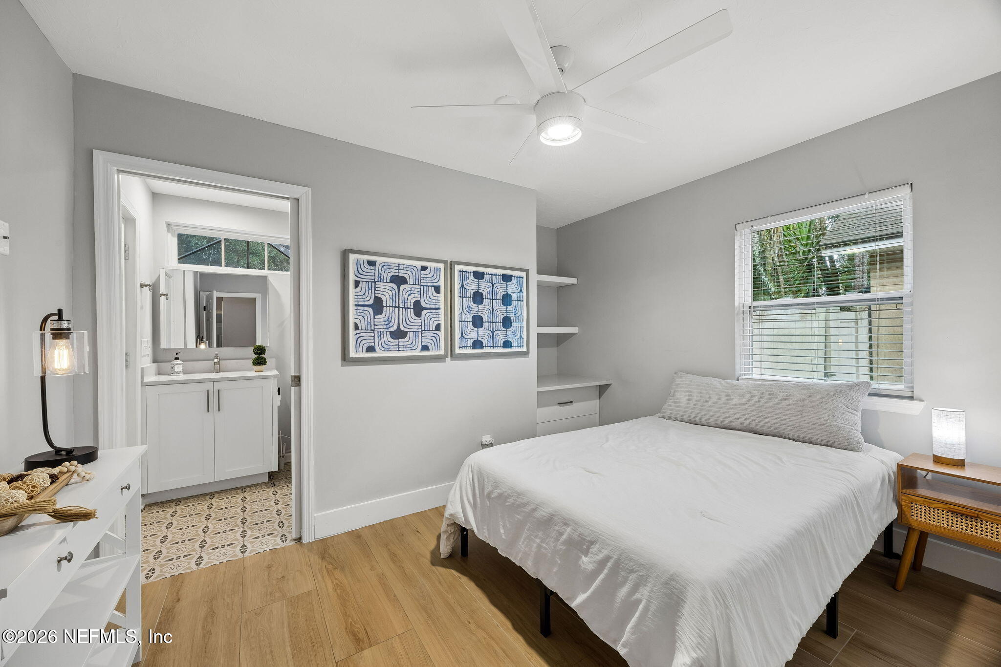 213 PINK IBIS Court