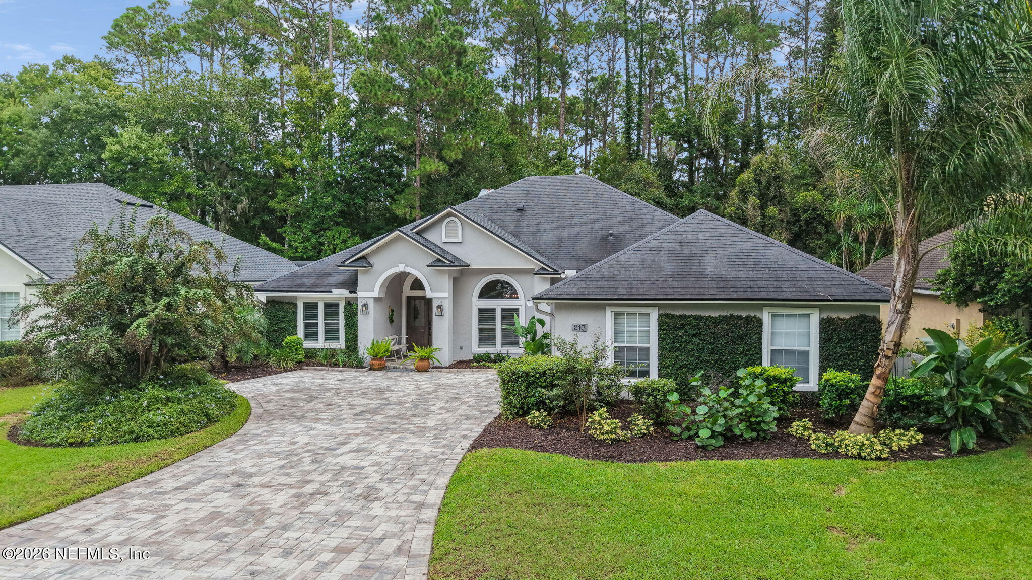 213 PINK IBIS Court