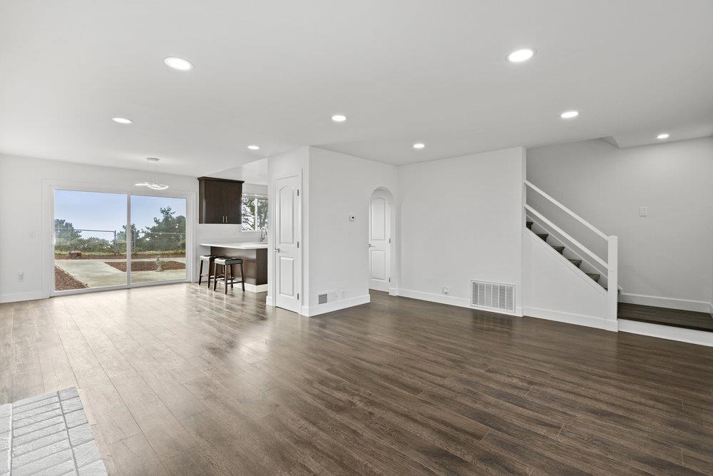 418 Imperial DR