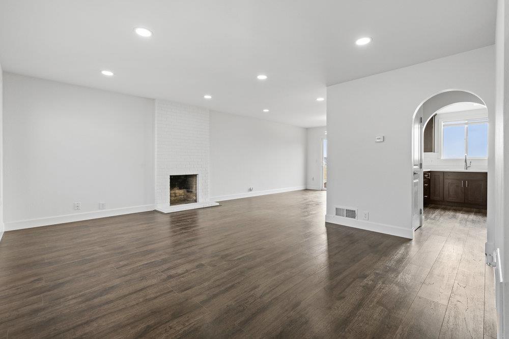 418 Imperial DR