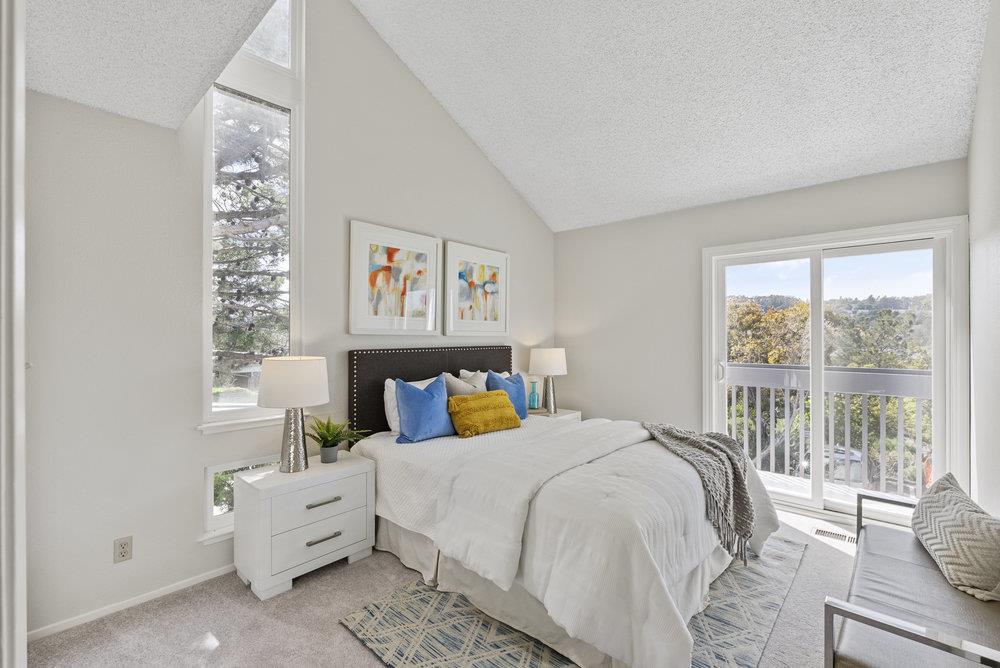 1112 W Hillsdale BLVD