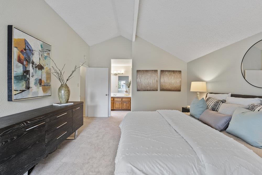 1112 W Hillsdale BLVD