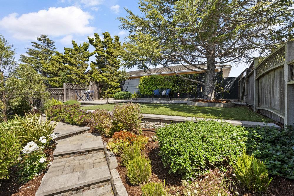 1112 W Hillsdale BLVD