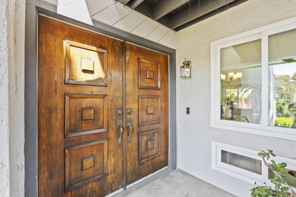 1112 W Hillsdale BLVD