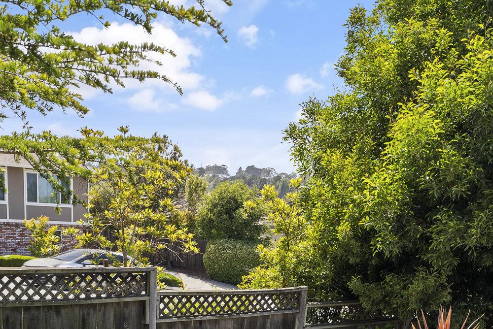 1112 W Hillsdale BLVD