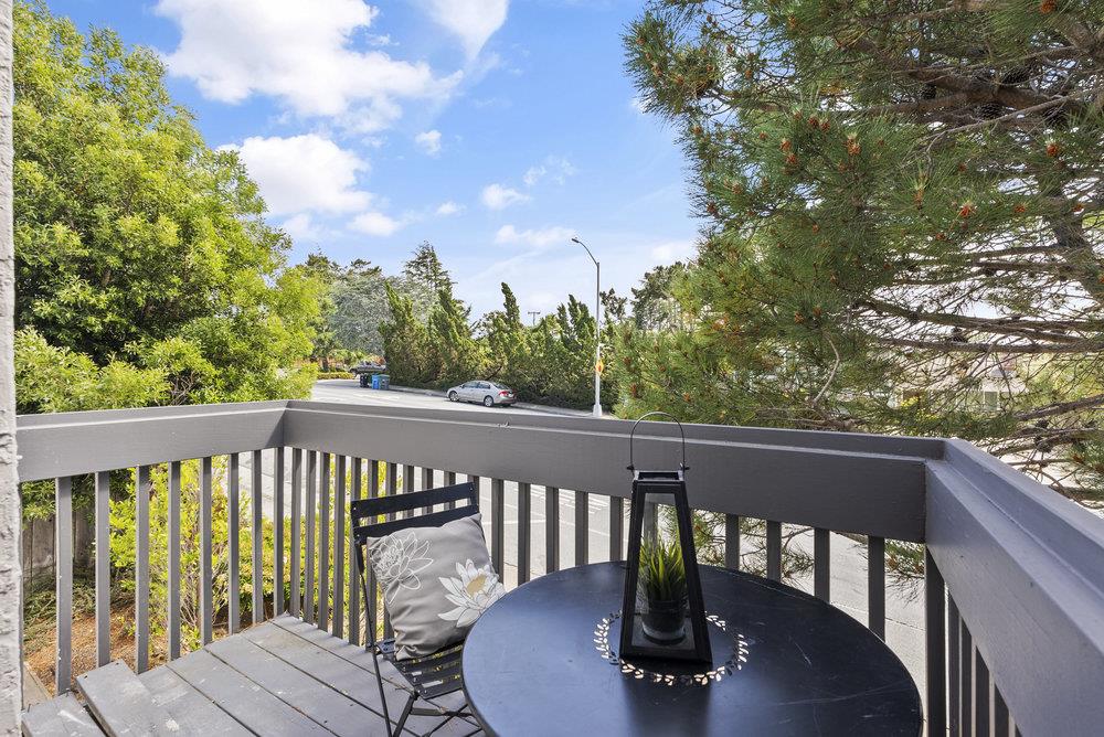 1112 W Hillsdale BLVD