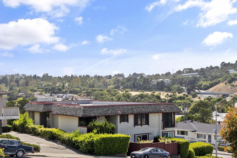 1112 W Hillsdale BLVD