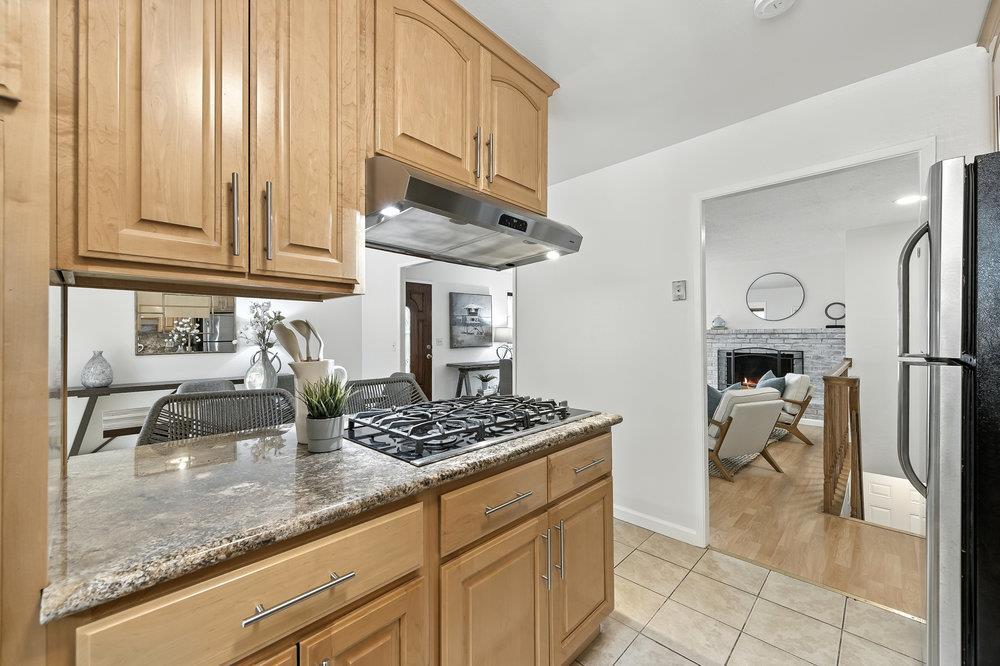 1527 Terra Nova Boulevard