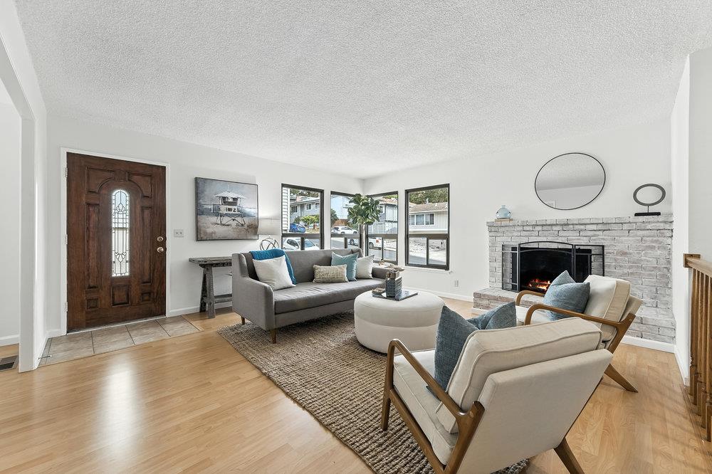 1527 Terra Nova Boulevard