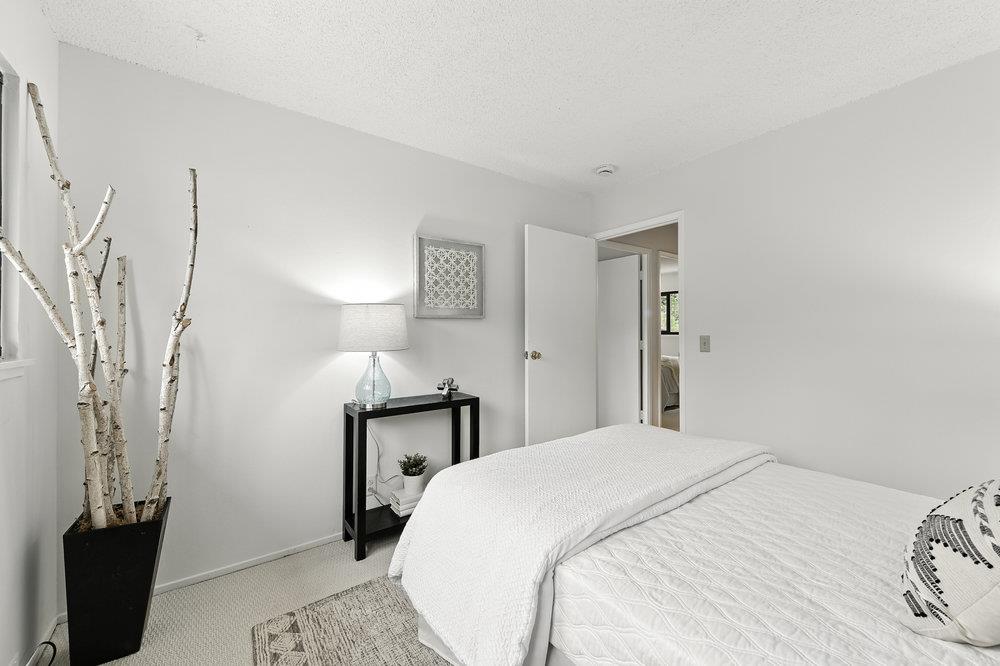 1527 Terra Nova Boulevard