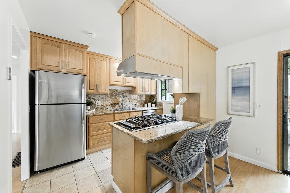 1527 Terra Nova Boulevard