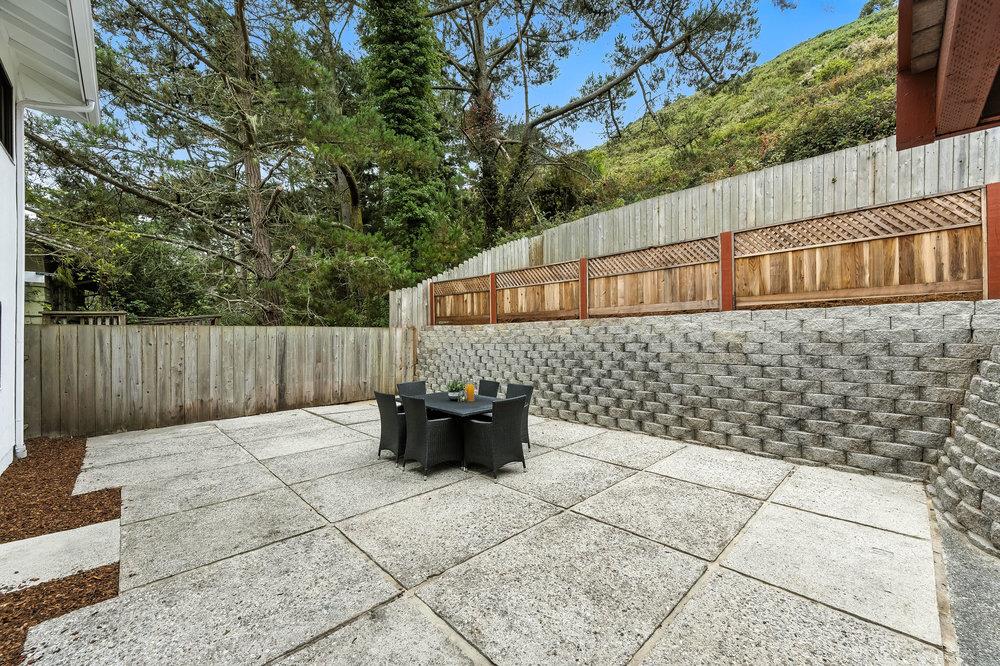 1527 Terra Nova Boulevard