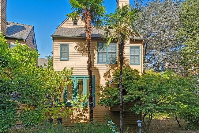 19 Loma Vista Lane