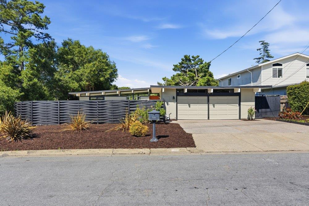 2203 Allegheny Way