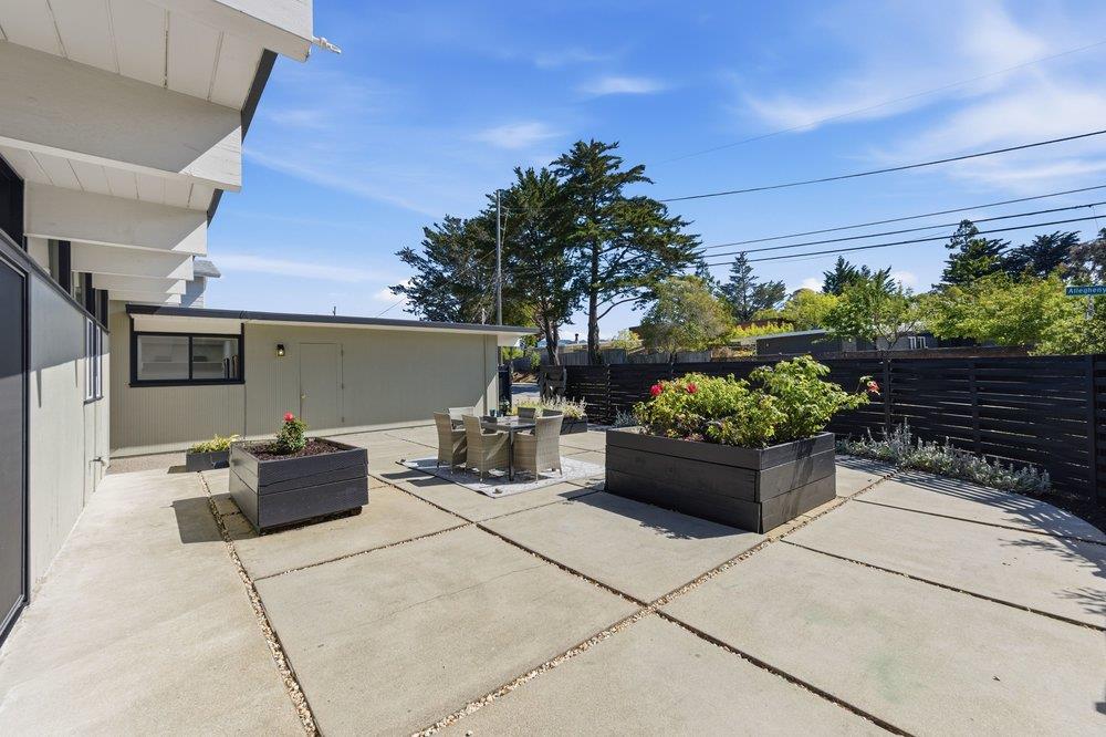2203 Allegheny Way