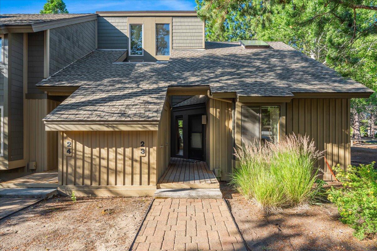 17751 Lake Aspen Court, 23