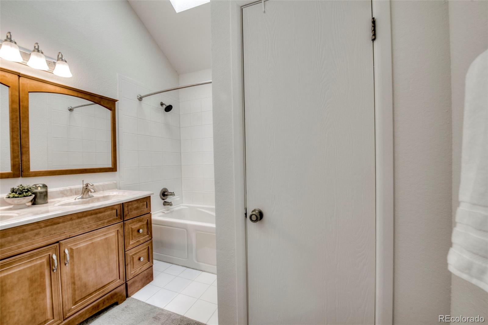 129 Broken Lance Drive Unit: B304