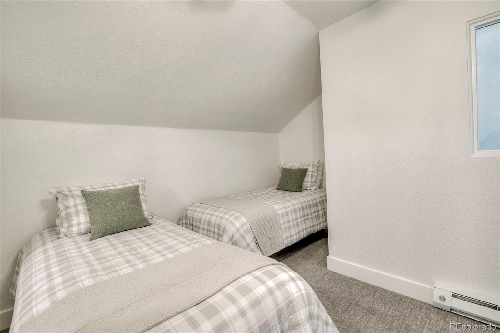 129 Broken Lance Drive Unit: B304