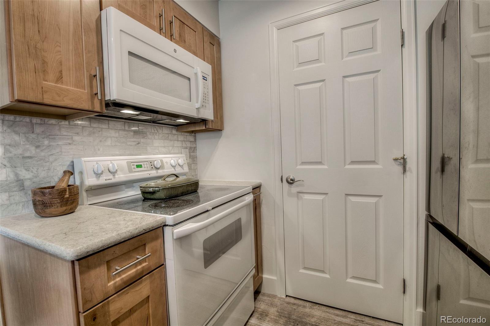 129 Broken Lance Drive Unit: B304