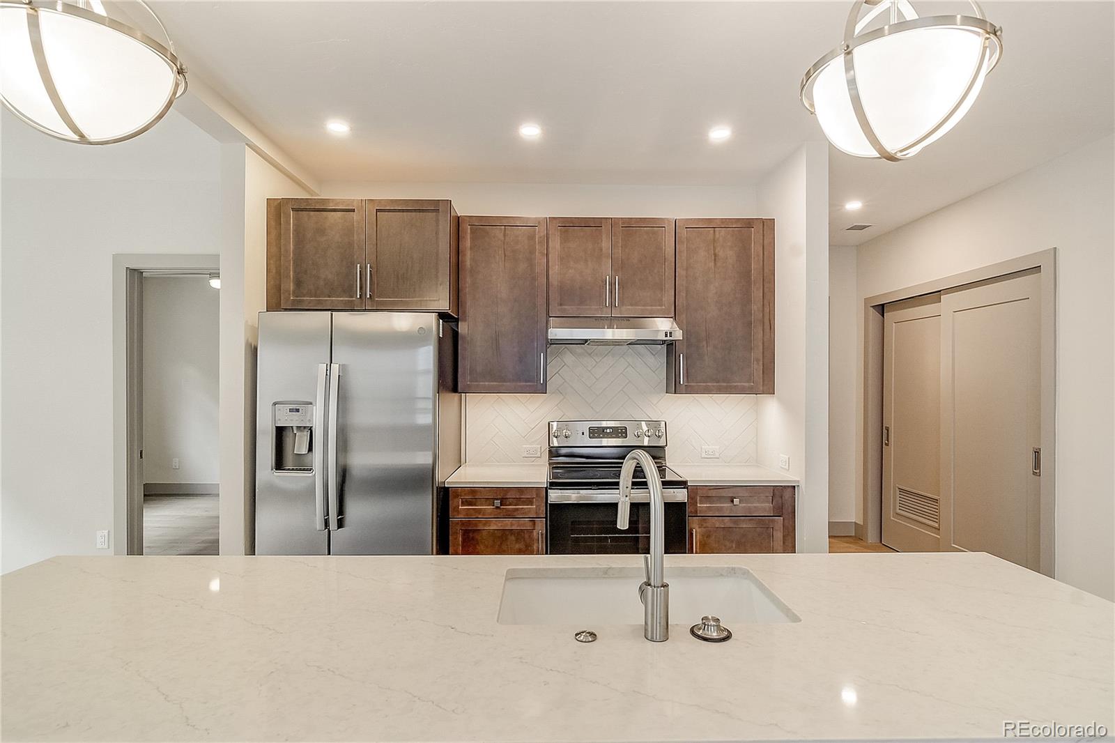 75 W 4th Street Unit: 204W