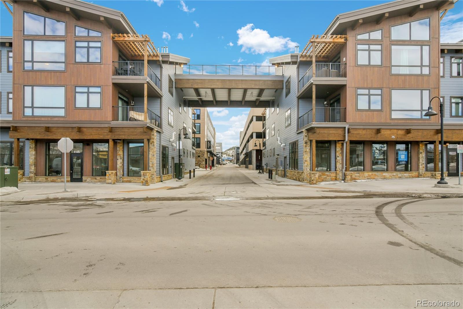 75 W 4th Street Unit: 204W
