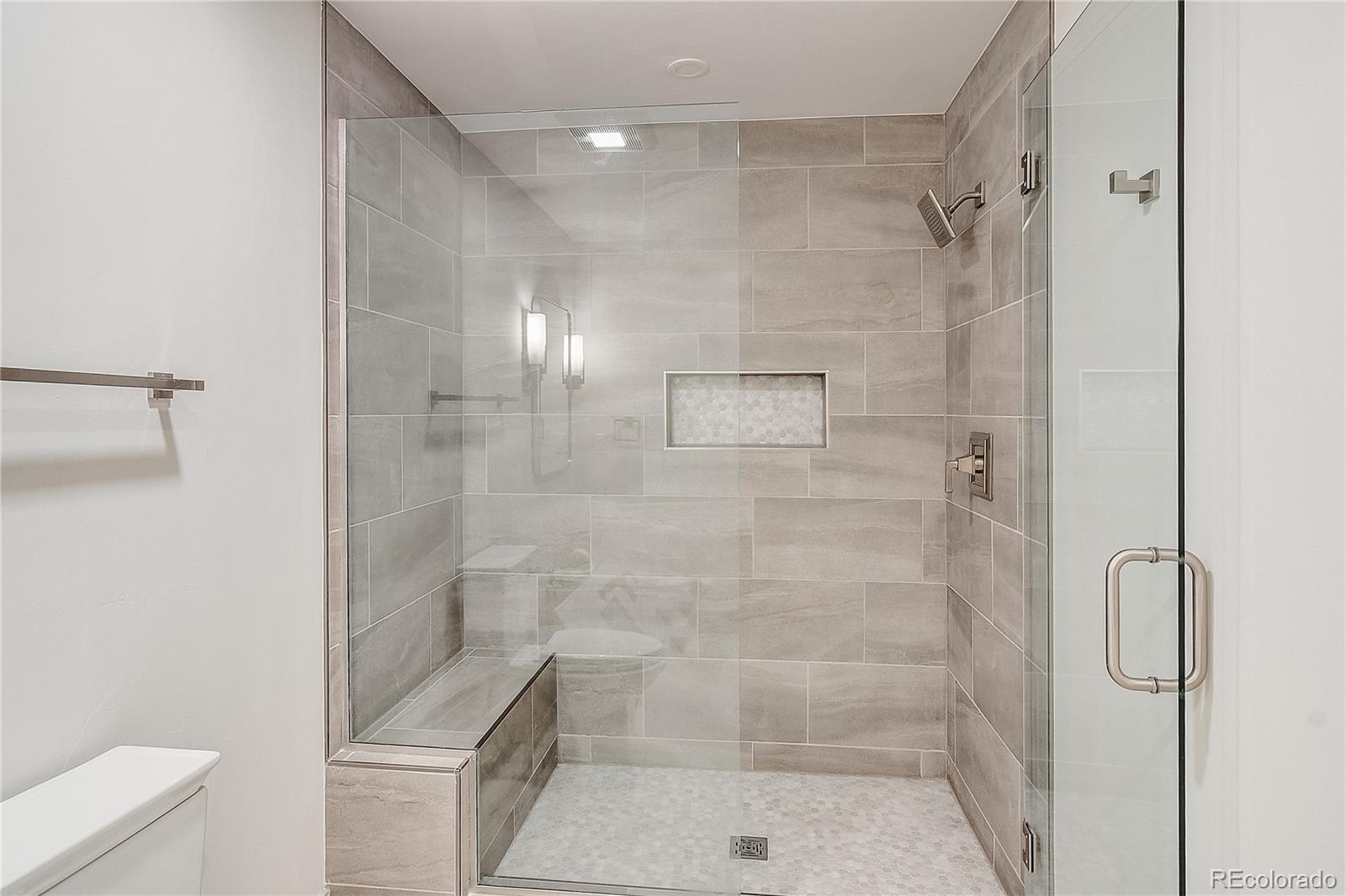 75 W 4th Street Unit: 204W