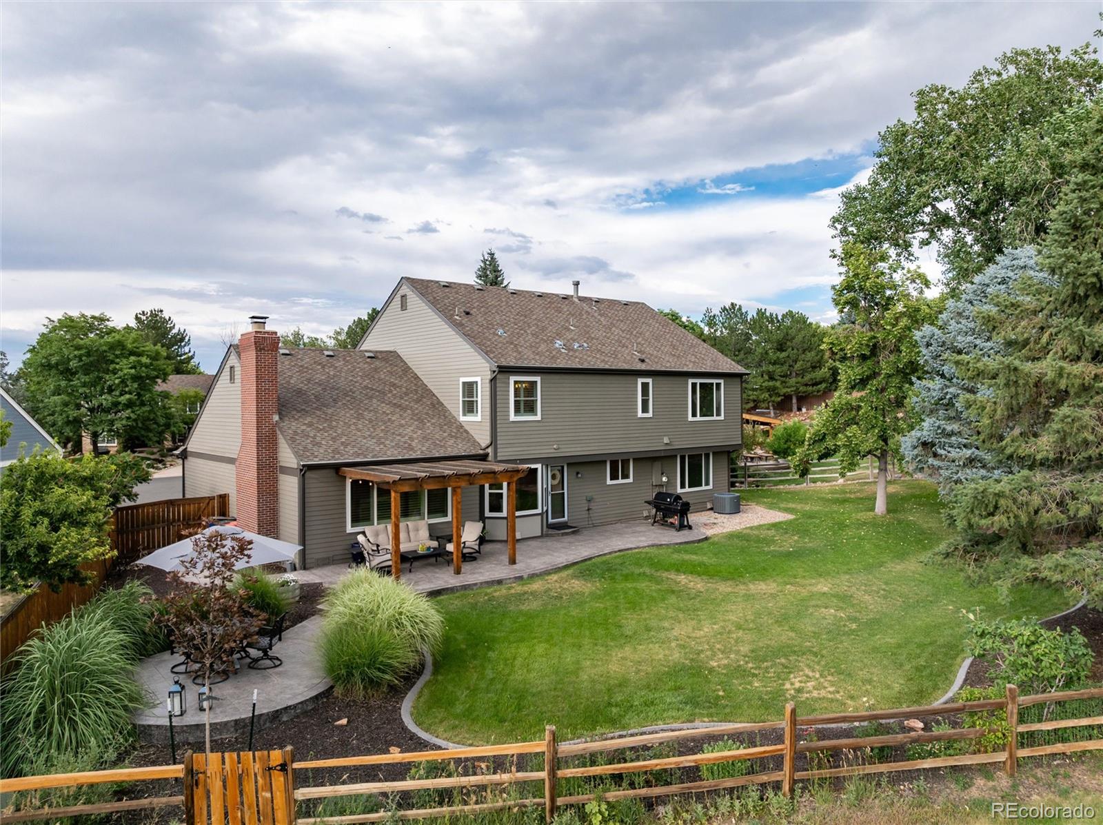 9057 Mountain Laurel Way