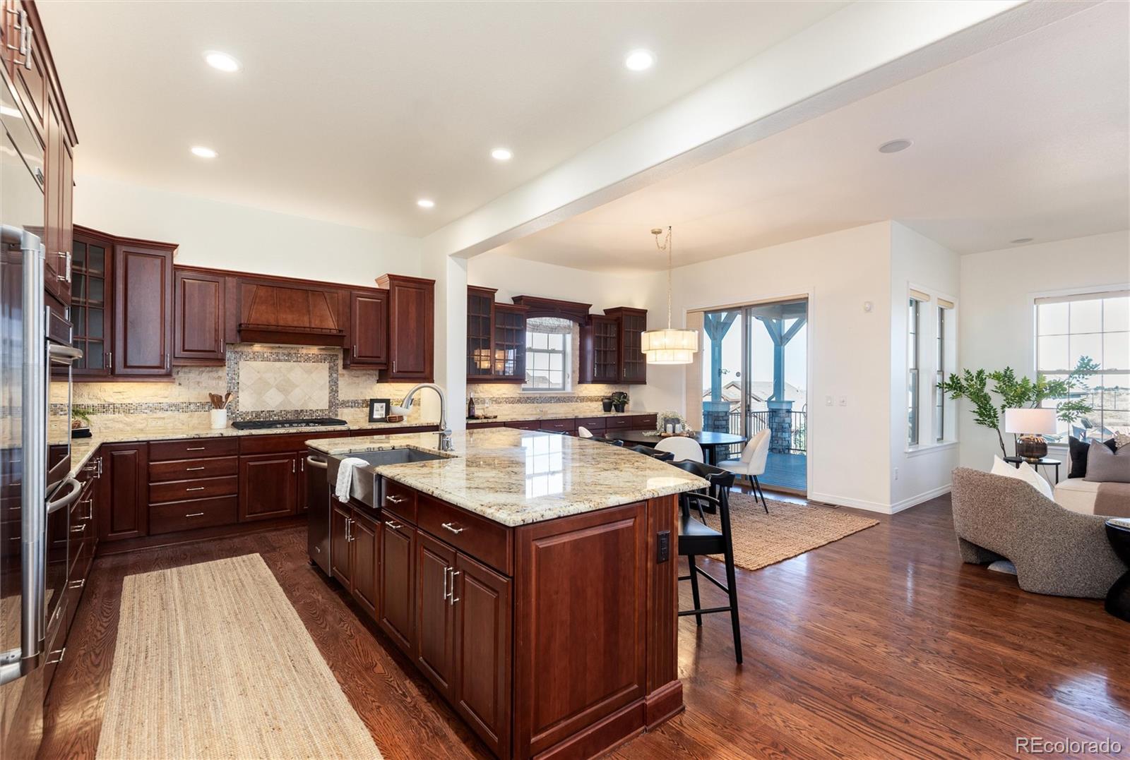 10698 Mountaingate Court