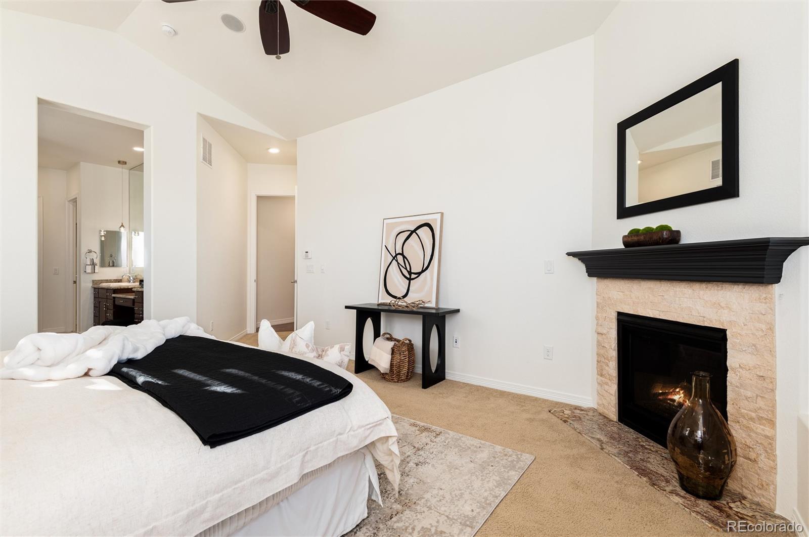 10698 Mountaingate Court