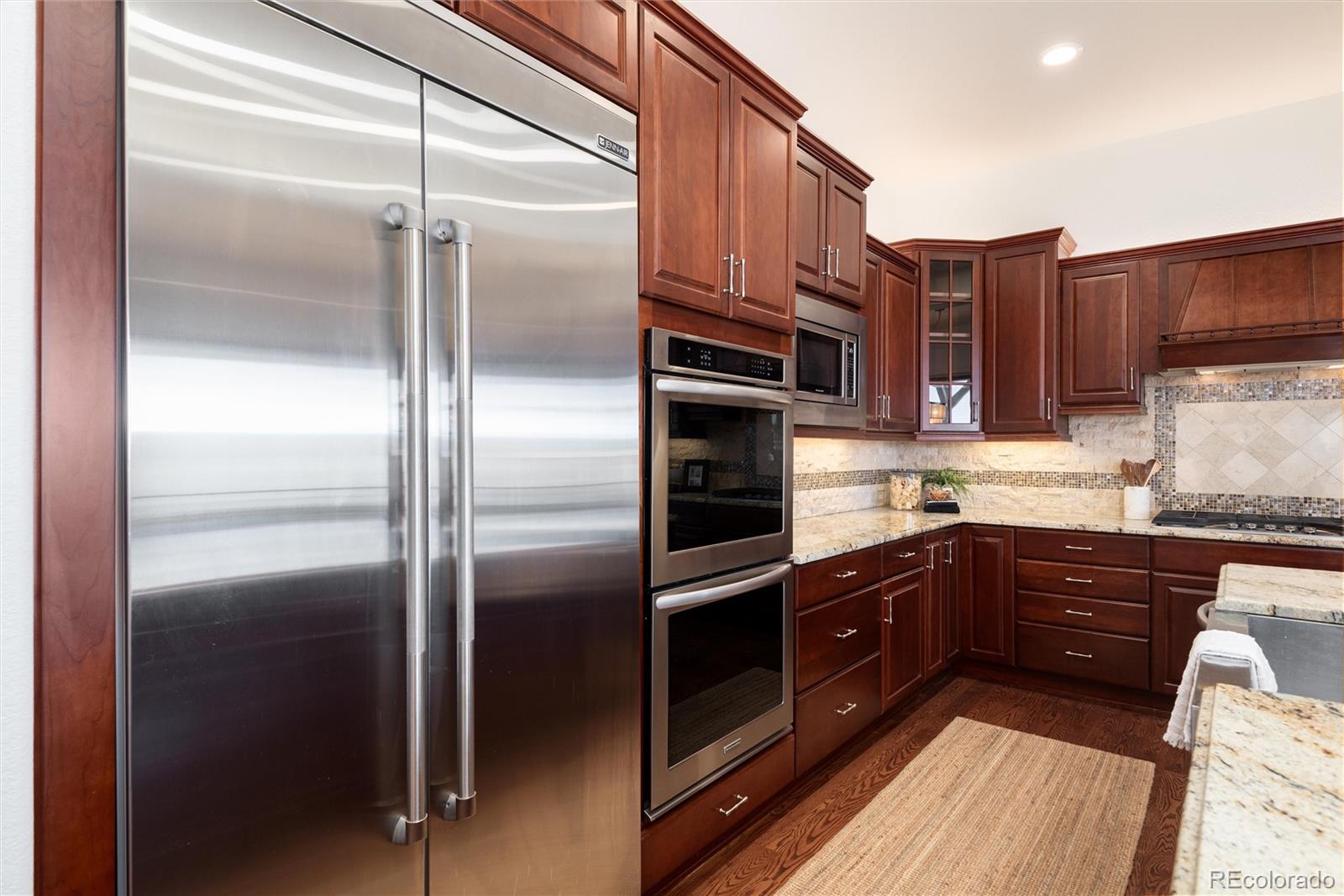 10698 Mountaingate Court