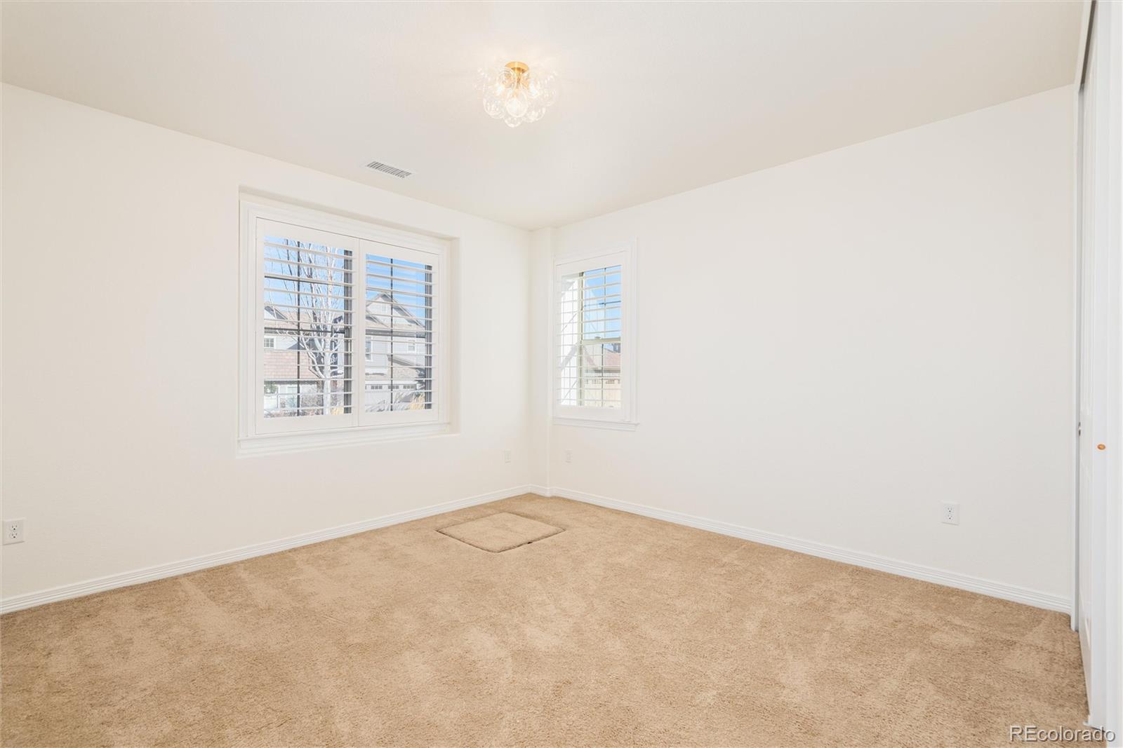 10698 Mountaingate Court