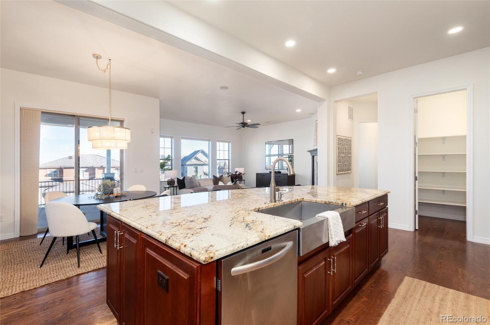 10698 Mountaingate Court