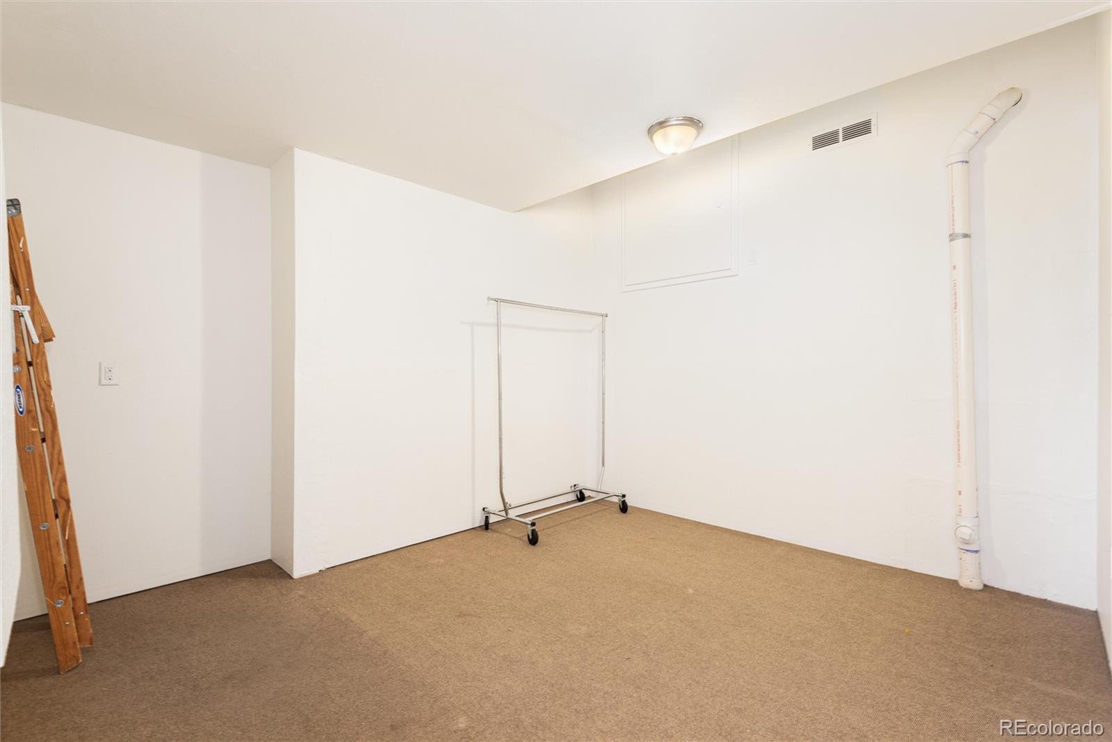 10698 Mountaingate Court