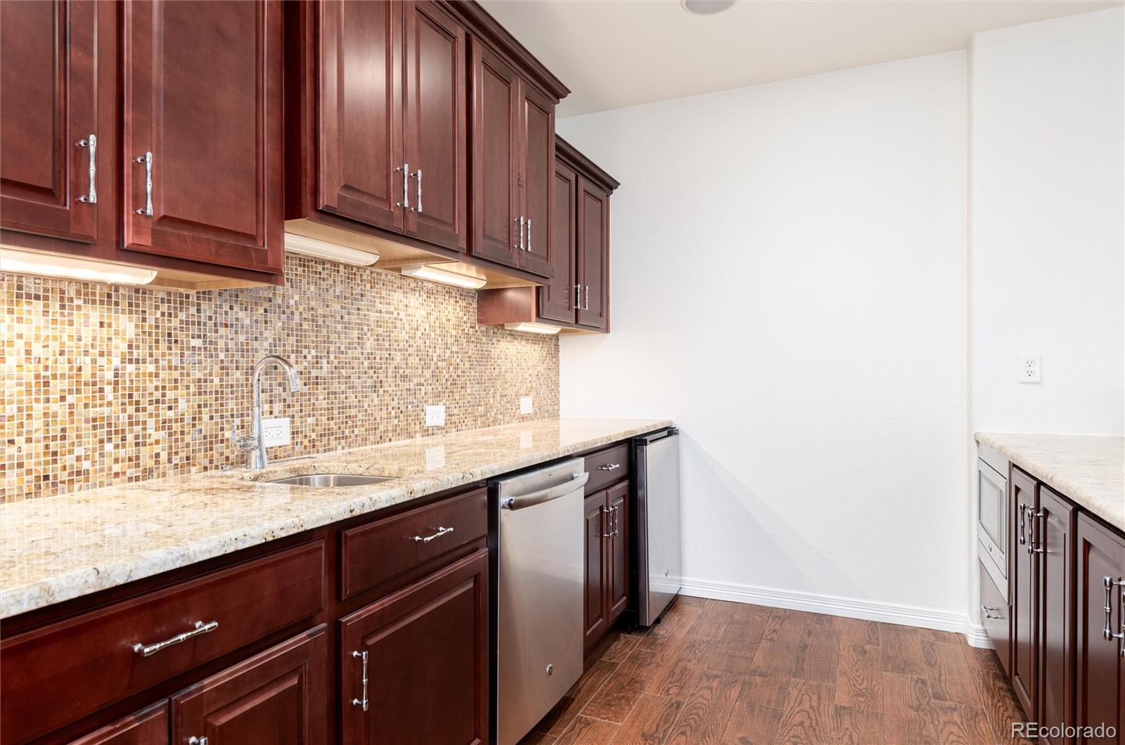 10698 Mountaingate Court